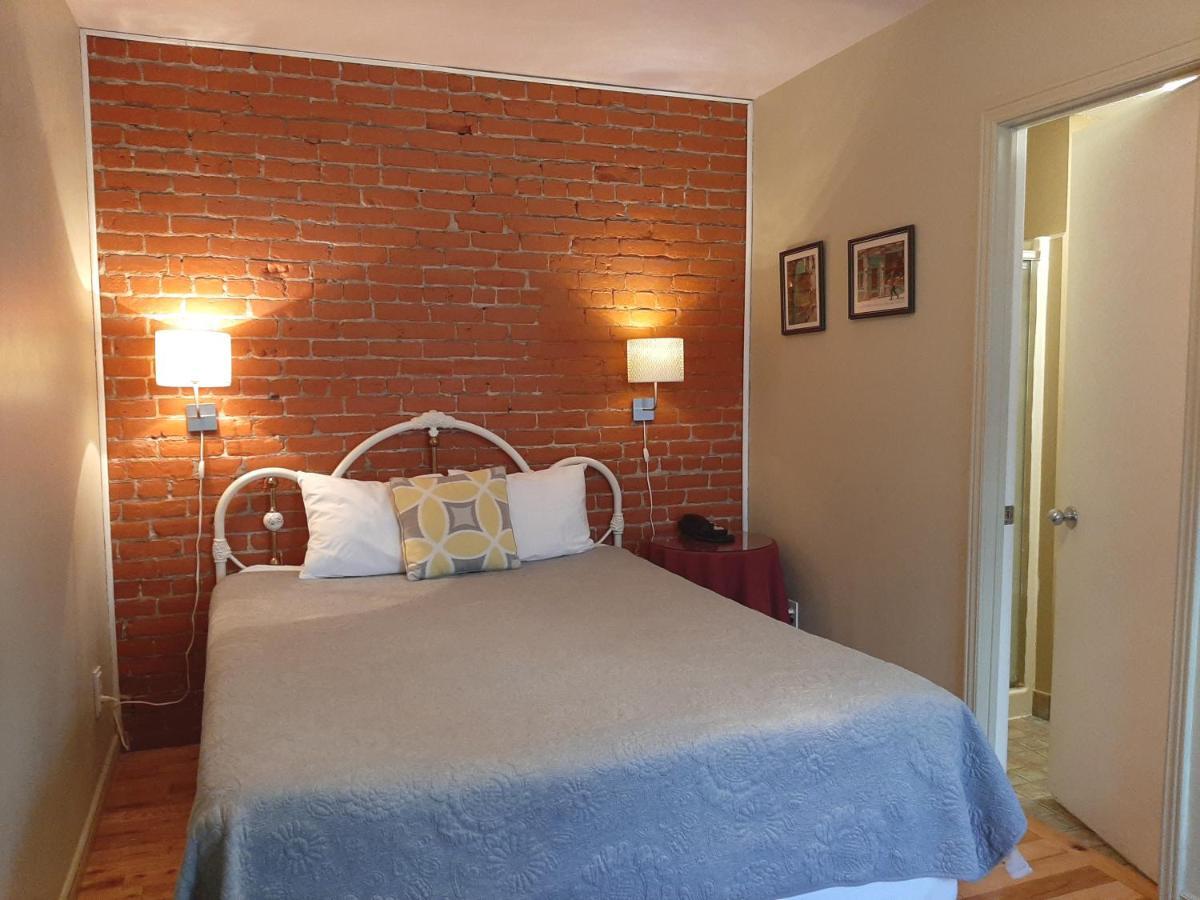 Auberge Le Jardin D'Antoine Montreal Bagian luar foto